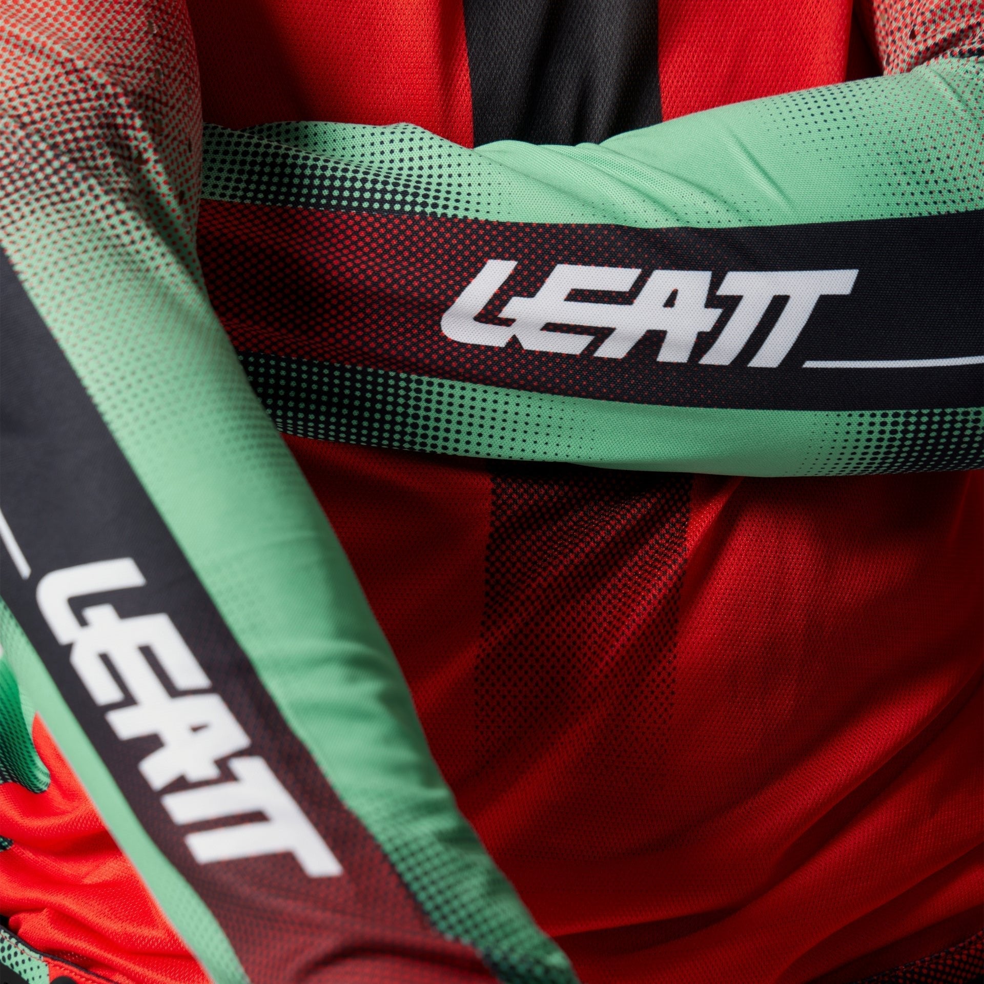 Moto 5.5 UltraWeld Jersey